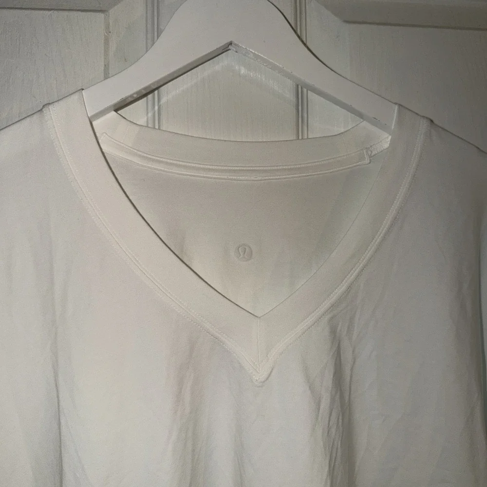 Lululemon Side Tie V-Neck Tee *Pima Cotton Size 18/20 White PLUS